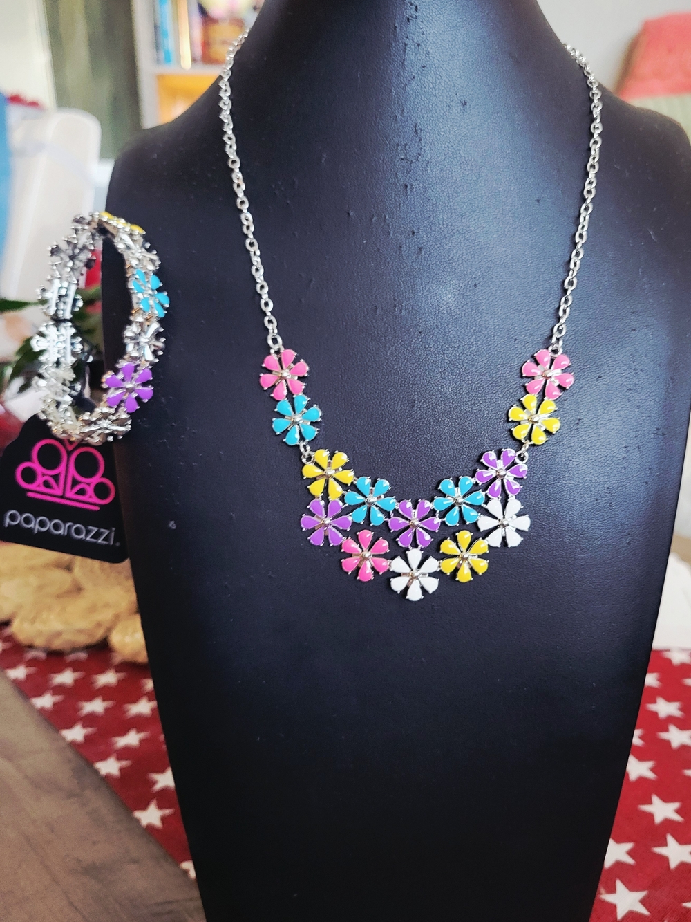 Paparazzi Bright Enamel Multi-Flower Necklace & - Bracelet